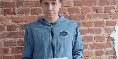  Krzysztof Kulig z klasy 3A z tytułem finalisty w XX Ogólnopolskiej Olimpiadzie Wiedzy o Unii Europejskiej „Gwiezdny Krąg”