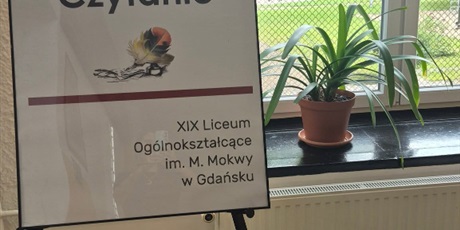 Powiększ grafikę: Narodowe Czytanie w XIX LO⚘️