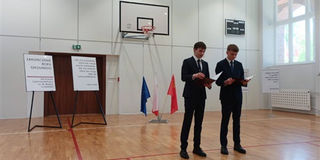Powiększ grafikę: uroczyste-zakonczenie-klas-maturalnych-2024-2025-611921.jpg